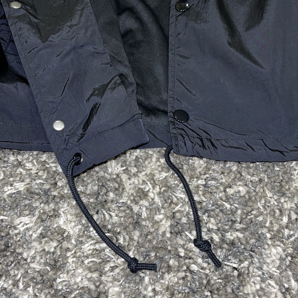New NIKE Sportswear Authentics Mens Coaches Jacket in Black - Picture 9 of 14